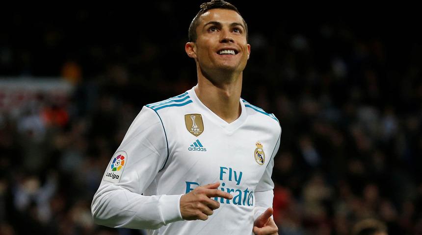 Cristiano Ronaldo Manchester United'a gidiyor!