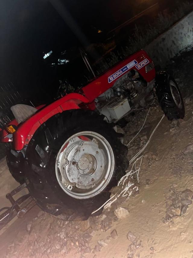 Artvin’de gece etkili olan sağanak taşkınlara neden oldu 5