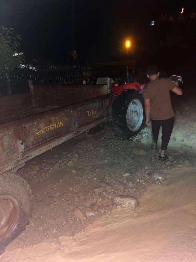 Artvin’de gece etkili olan sağanak taşkınlara neden oldu 4