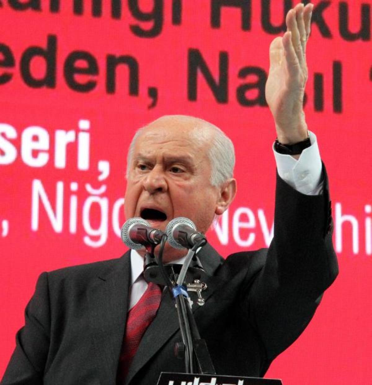 Devlet Bah&ccedil;eli, AK Parti vekillerini uyardı! &Ccedil;ok sert s&ouml;zler
