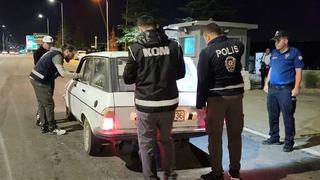 Karaman’da polisin denetimlerinde yakalanan 12 kişi tutuklandı