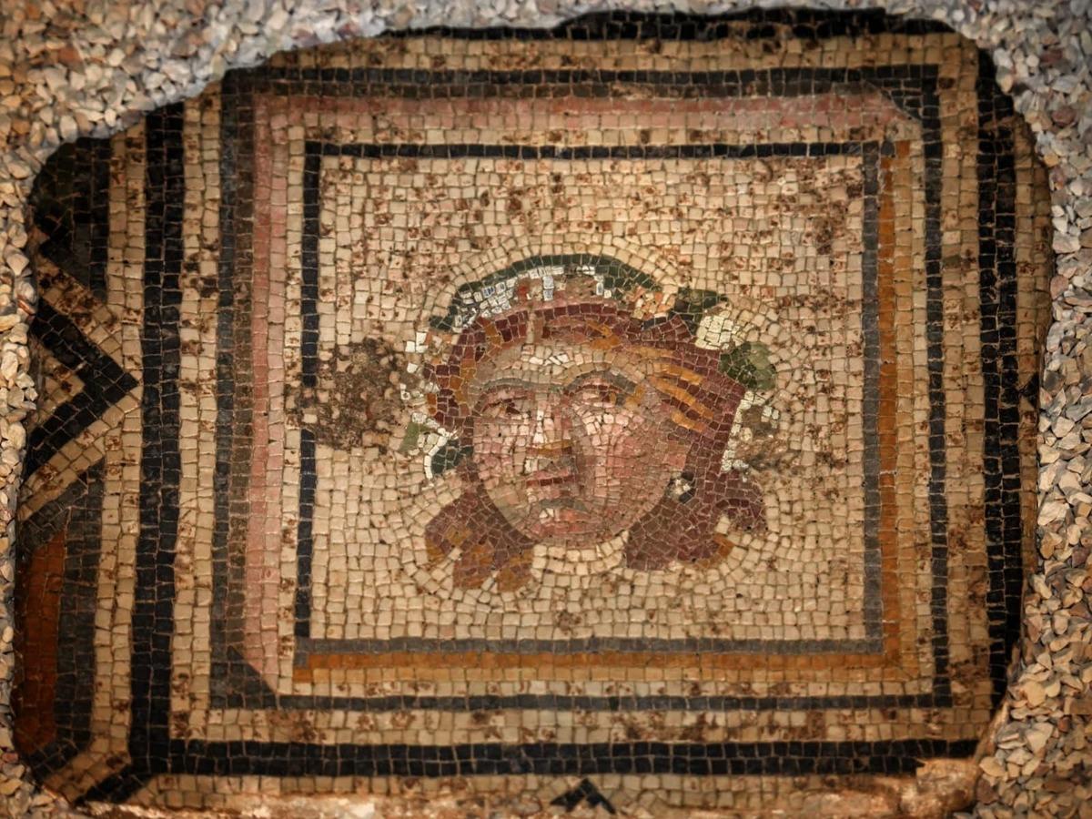 ABD den T&uuml;rkiye ye iade edilen&nbsp;Zeugma mozaik paneli evine kavuştu! 2