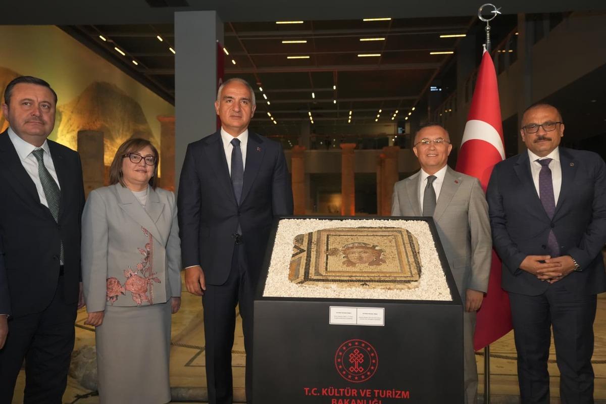 ABD den T&uuml;rkiye ye iade edilen&nbsp;Zeugma mozaik paneli evine kavuştu! 3