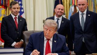 ABD Başkanı Trump: "H&uuml;rm&uuml;z Boğazı İran hari&ccedil; t&uuml;m gemiler i&ccedil;in a&ccedil;ık"