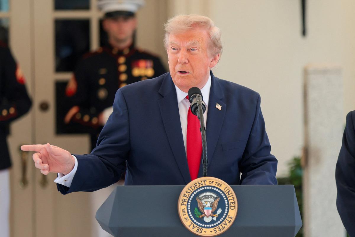 ABD Başkanı Trump: "Hürmüz Boğazı İran hariç tüm gemiler için açık" 2
