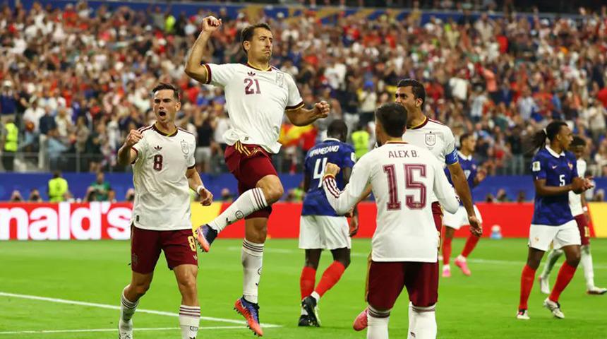 Fransa'yı devirdiler! İspanya D&uuml;nya Kupası finalinde