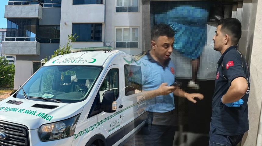 Asans&ouml;rde feci olay! Sıkışan kadın hayatını kaybetti