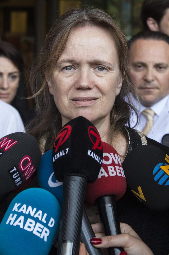 Meltem Demirören Oktay: Nurlar içinde yatsın 1