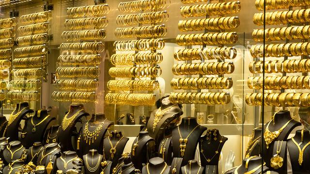 Altın fiyatları ne kadar oldu, düştü mü arttı mı? 15 Temmuz 2026 gram, çeyrek, Cumhuriyet altını...