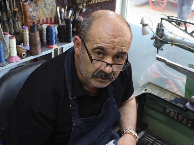 İşler arttı ama &ccedil;ırak yok! Gece bile arıyorlar, mesaiye kalıyorlar