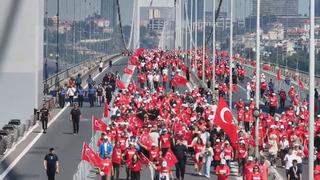 15 Temmuz Demokrasi ve Şehitleri Anma Yürüyüşü böyle görüntülendi