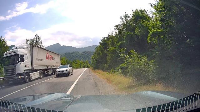 Hatalı sollama faciaya ramak kala bitti