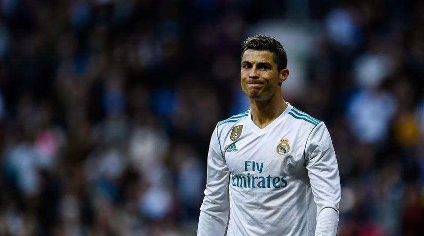 Real Madrid'den Ronaldo'ya rest: Ya kontratınla devam et, ya da git