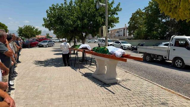 Cinayete kurban giden anne ve kızına acı veda