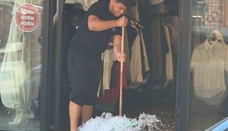 Yalova&rsquo;da su borusu patladı, 4 iş yerini su bastı