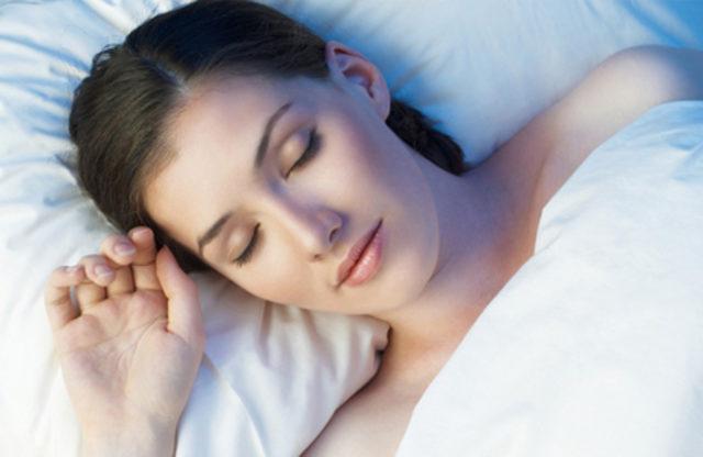 &Ccedil;ıplak uyumak daha sağlıklı 4