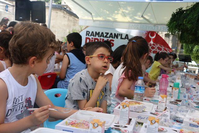 ‘Tekne Orucu’ hem eğlendiriyor hem öğretiyor