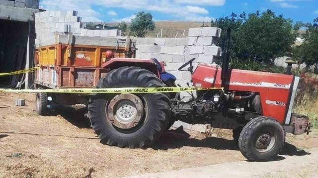 Traktör römorkundan düşen adam hayatını kaybetti