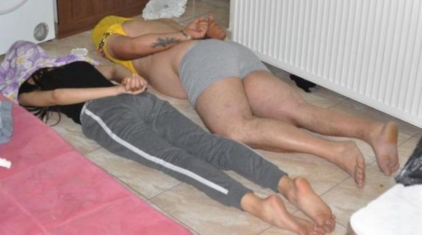 Polis bu halde bastı! Ne olduğunu anlamadılar