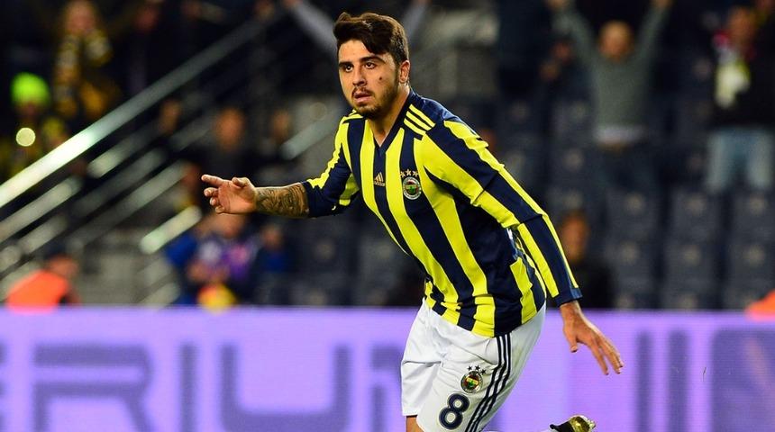 Ozan Tufan'ın Fenerbahçe'de kalması bekleniyor!