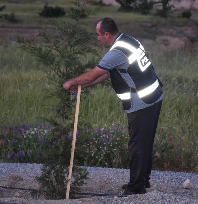 Cumhurbaşkanının geçiş güzergahında önlem alan polisin çevre hassasiyeti