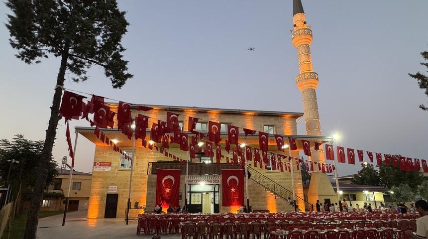 Gaziantep ve Kahramanmaraş'ta 15 Temmuz şehitleri dualarla anıldı