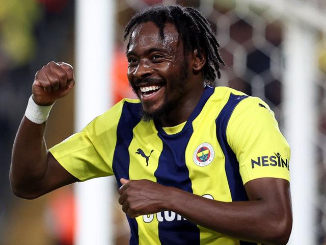 Fenerbah&ccedil;e'de Osayi-Samuel s&uuml;rprizi! "Geri d&ouml;nmek istiyorum"