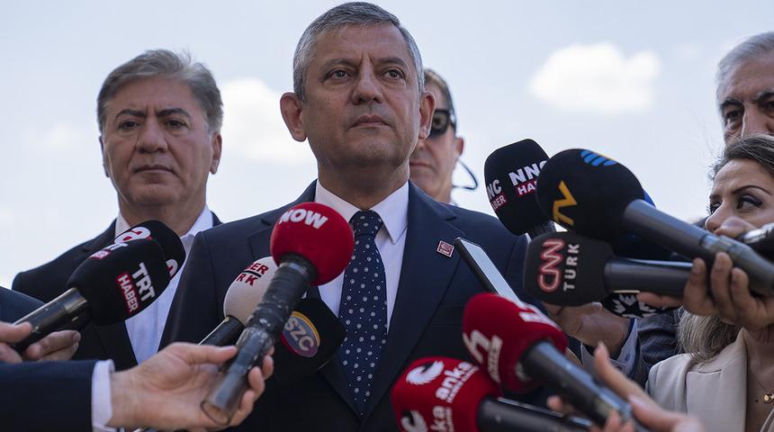 &Ouml;zg&uuml;r &Ouml;zel'in yeni partisinin adı ne olacak? İşte masadaki isimler