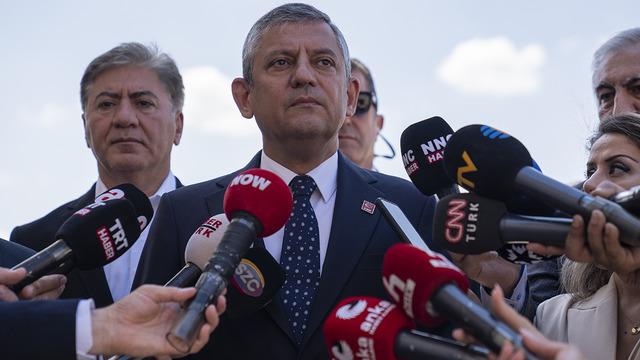 Özgür Özel'in yeni partisinin adı ne olacak? İşte masadaki isimler