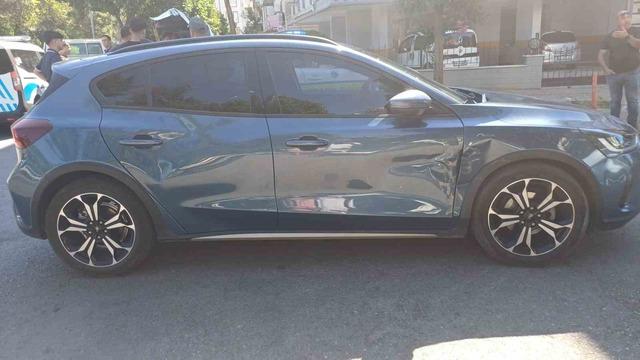 Motosiklet ile otomobil &ccedil;arpıştı: 1 yaralı 1