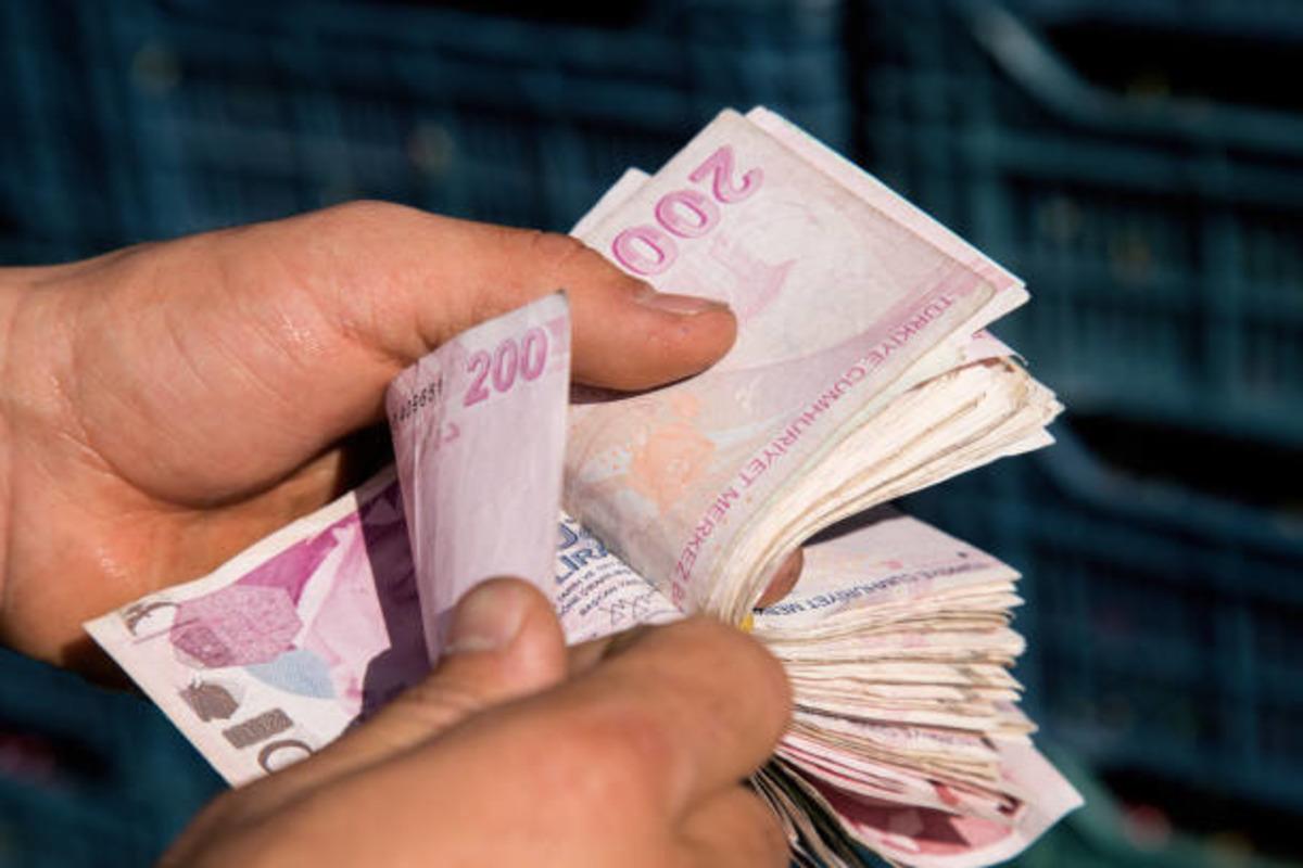 Milyonların g&ouml;z&uuml; bu tarihlerde! Zamlı maaş &ouml;demeleri yarın başlıyor 2