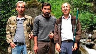 Fenerbahçeli Şener Özbayraklı, Artvin’de balık avlıyor