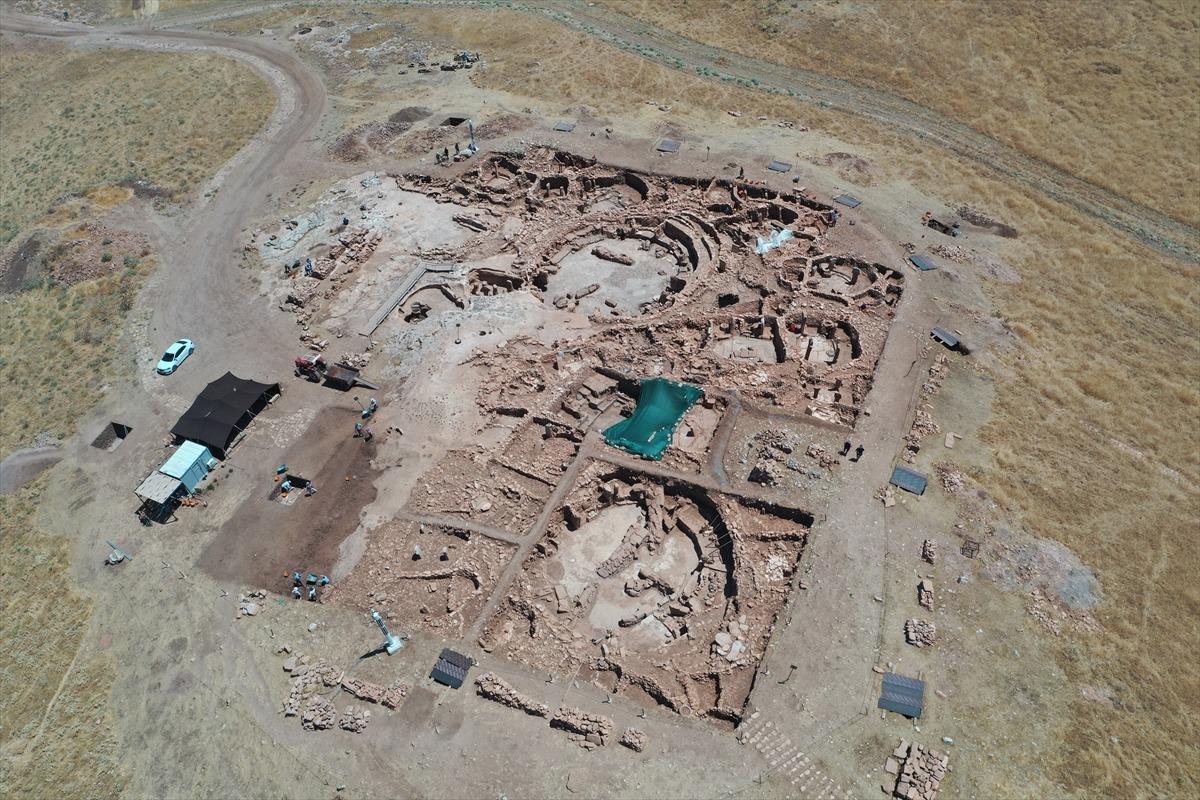 Göbeklitepe nin ikizinde büyük keşif! "Gizemli oda"ya girilecek 2