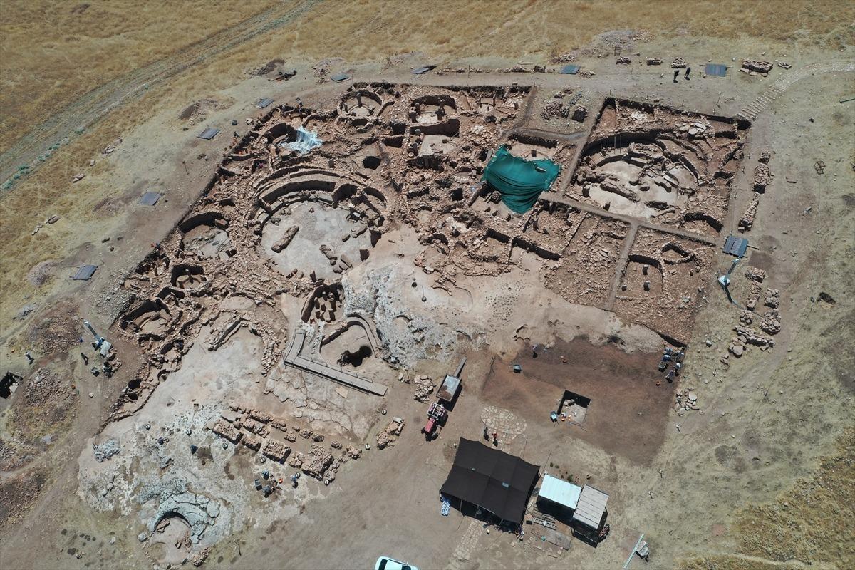 Göbeklitepe nin ikizinde büyük keşif! "Gizemli oda"ya girilecek 9