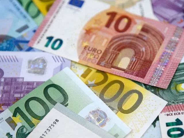 AB'nin dış ticaret a&ccedil;ığı mayısta 12 milyar avroyu aştı