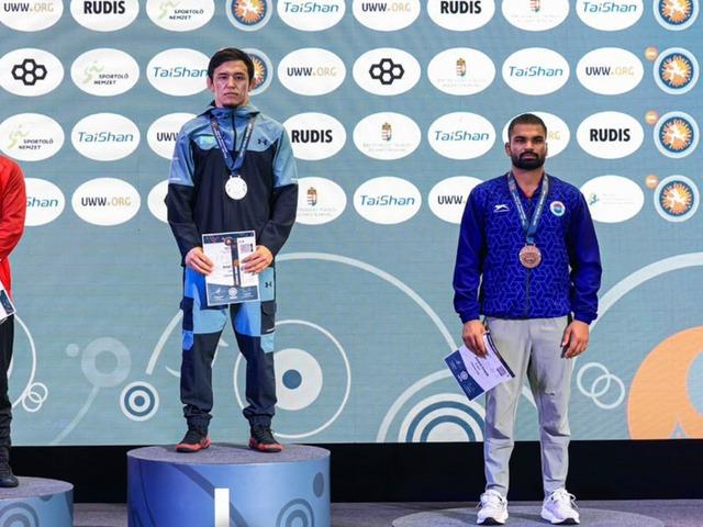 Tolga &Ouml;zbek&rsquo;ten g&uuml;m&uuml;ş, Alperen Atar&rsquo;dan bronz madalya
