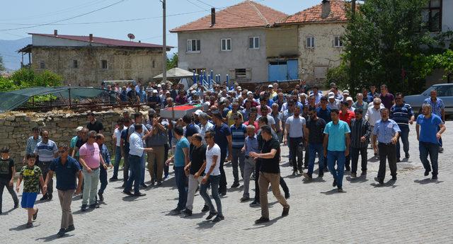 Antalya'daki kazada ölen 3 mühendis ve bebeğin cenazeleri alındı (3)