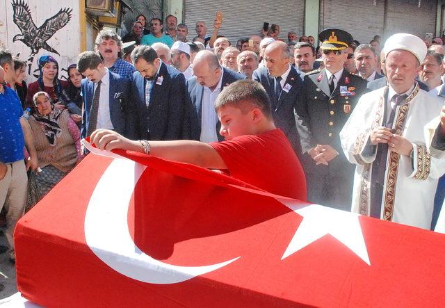 Kastamonu'da şehit er, son yolculuğuna uğurlandı