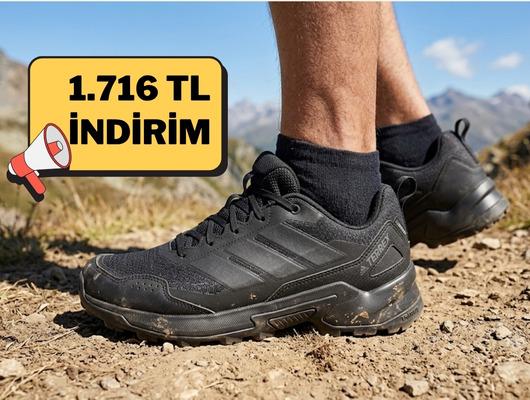 Ayaklarınızı kuru ve g&uuml;vende tutun: adidas Terrex ayakkabıda indirim