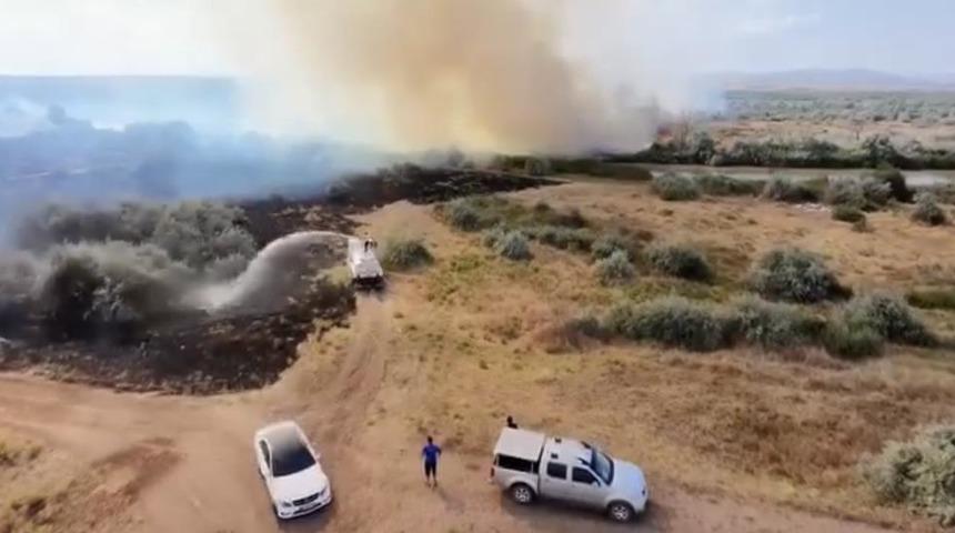 Kızılırmak Nehri &ccedil;evresinde korkutan &ouml;rt&uuml; yangını
