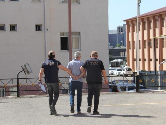 Sivas'ta firari FET&Ouml; h&uuml;k&uuml;ml&uuml;s&uuml; yakalandı