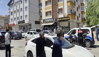 Kuyumcu soydu, 2 saatte yakalandı: İnternetten araştırmış