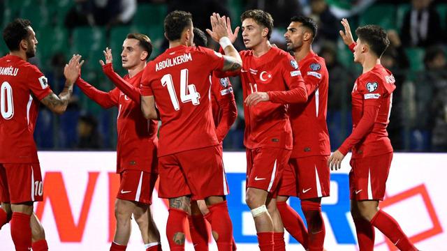 Zeki Çelik resmen Juventus'ta! Kenan Yıldız'ın yanına bir Türk daha