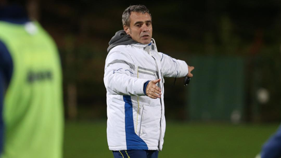 Fenerbah&ccedil;e Ersun Yanal'ı listesine aldı