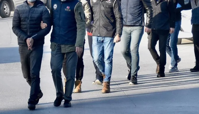 Kul&uuml;p y&ouml;neticilerine 'bahis' kıskacı