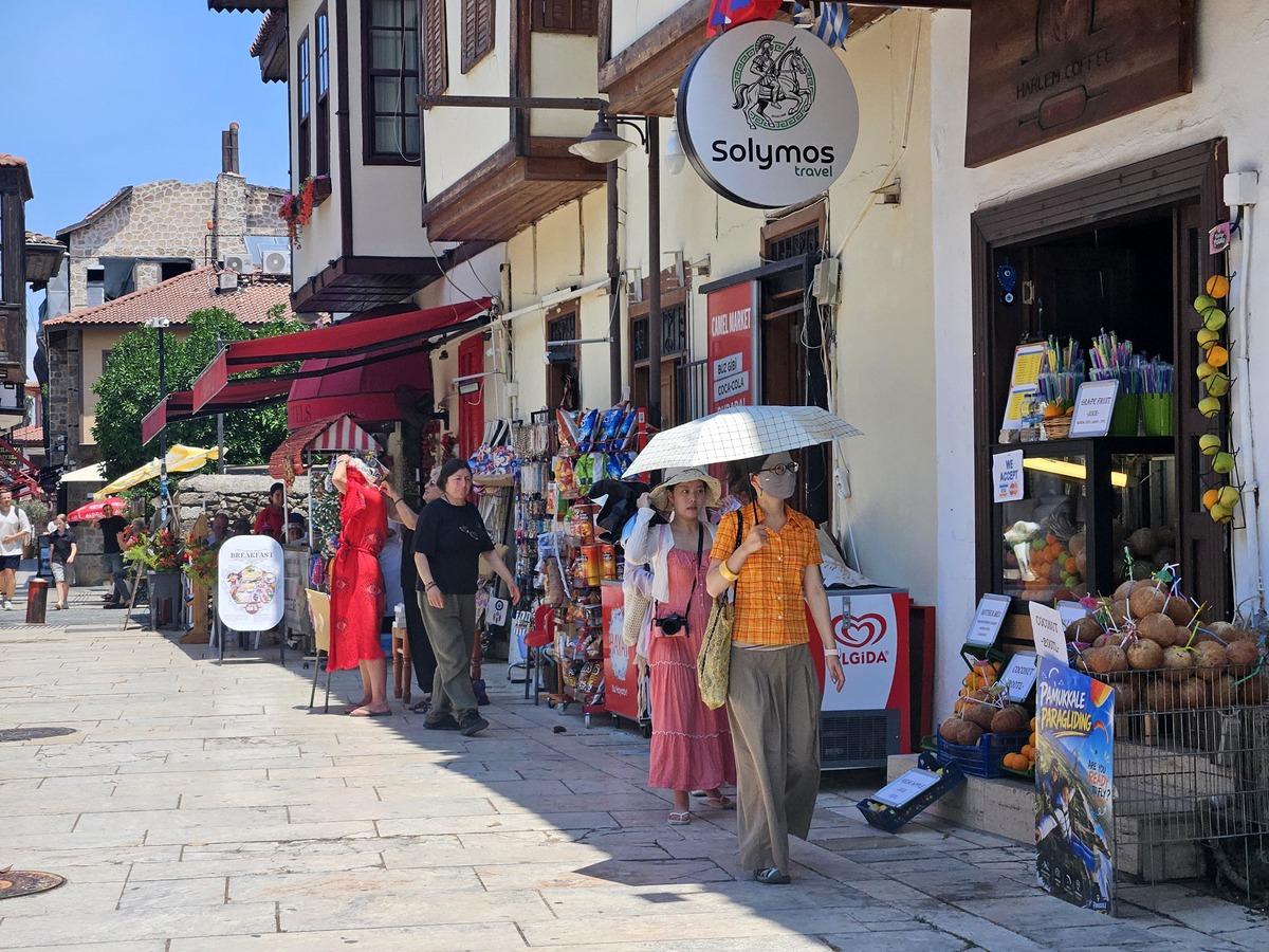 Antalya da herkes denize koşarken onlar yüzlerini bile göstermedi! 3