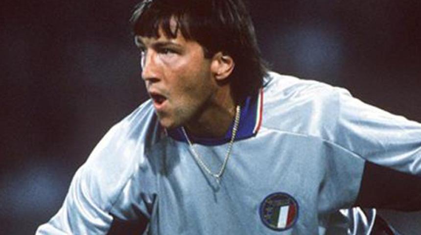 Dünya Kupası'nın en uzun süre gol yemeyen kalecisi Zenga