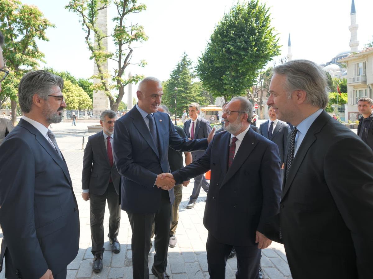 Bakan Ersoy: Medeniyet birikimimizi ilimle buluşturan &ccedil;alışmaları memnuniyetle takip ediyoruz 3
