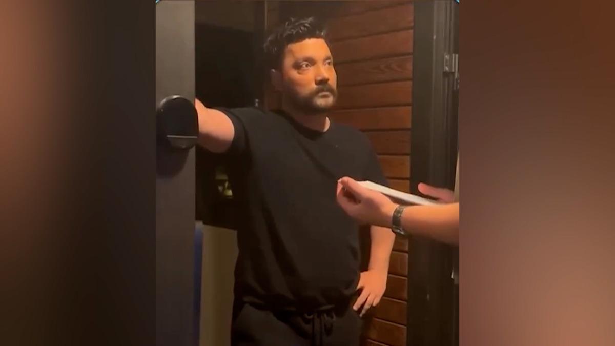 Oğuzhan Uğur&rsquo;un kapısında yaşananlar ortaya &ccedil;ıktı: Polis kararı b&ouml;yle a&ccedil;ıkladı 2
