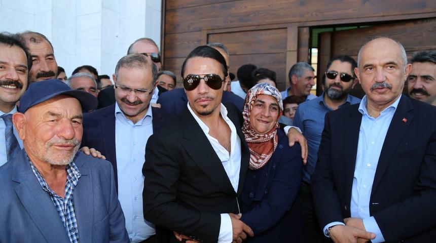 Nusret'in k&uuml;lliyesi a&ccedil;ıldı